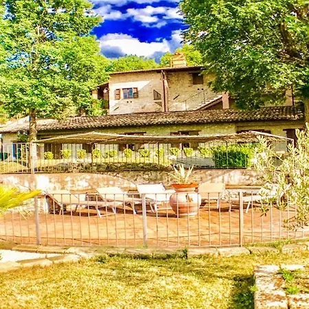 Spoleto By The Pool : Whole - Sleeps 24