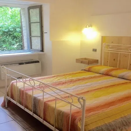 Spoleto By The Pool : Whole - Sleeps 24