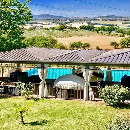 Spoleto By The Pool : Whole - Sleeps 24 וילה