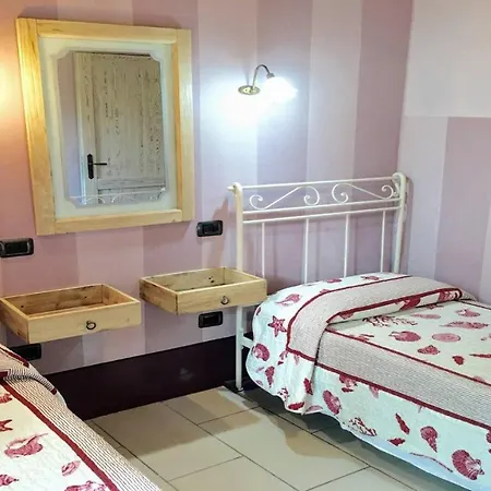 וילה Spoleto By The Pool : Whole - Sleeps 24 *